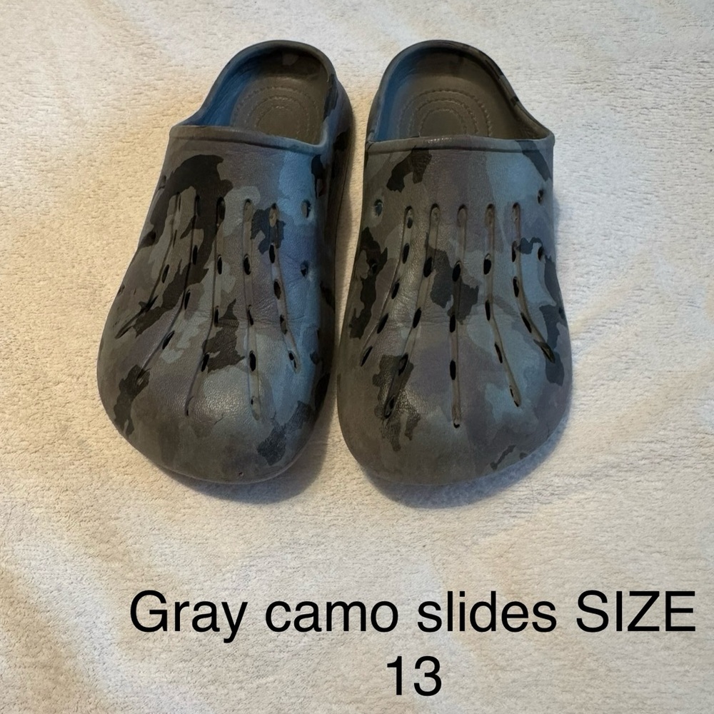 Gray Camo Slides Size 13